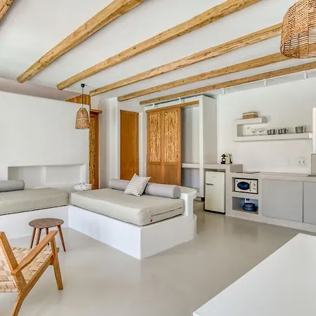 Lil Paros Aprt.2 Apartment *